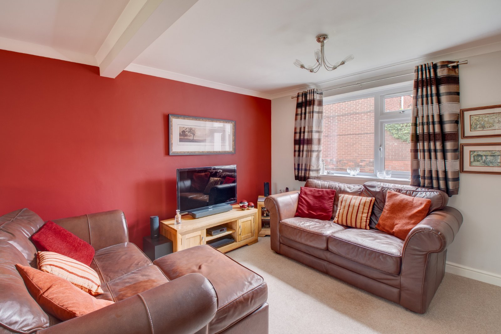 2 bed house for sale in Kitebrook Close, Redditch 3