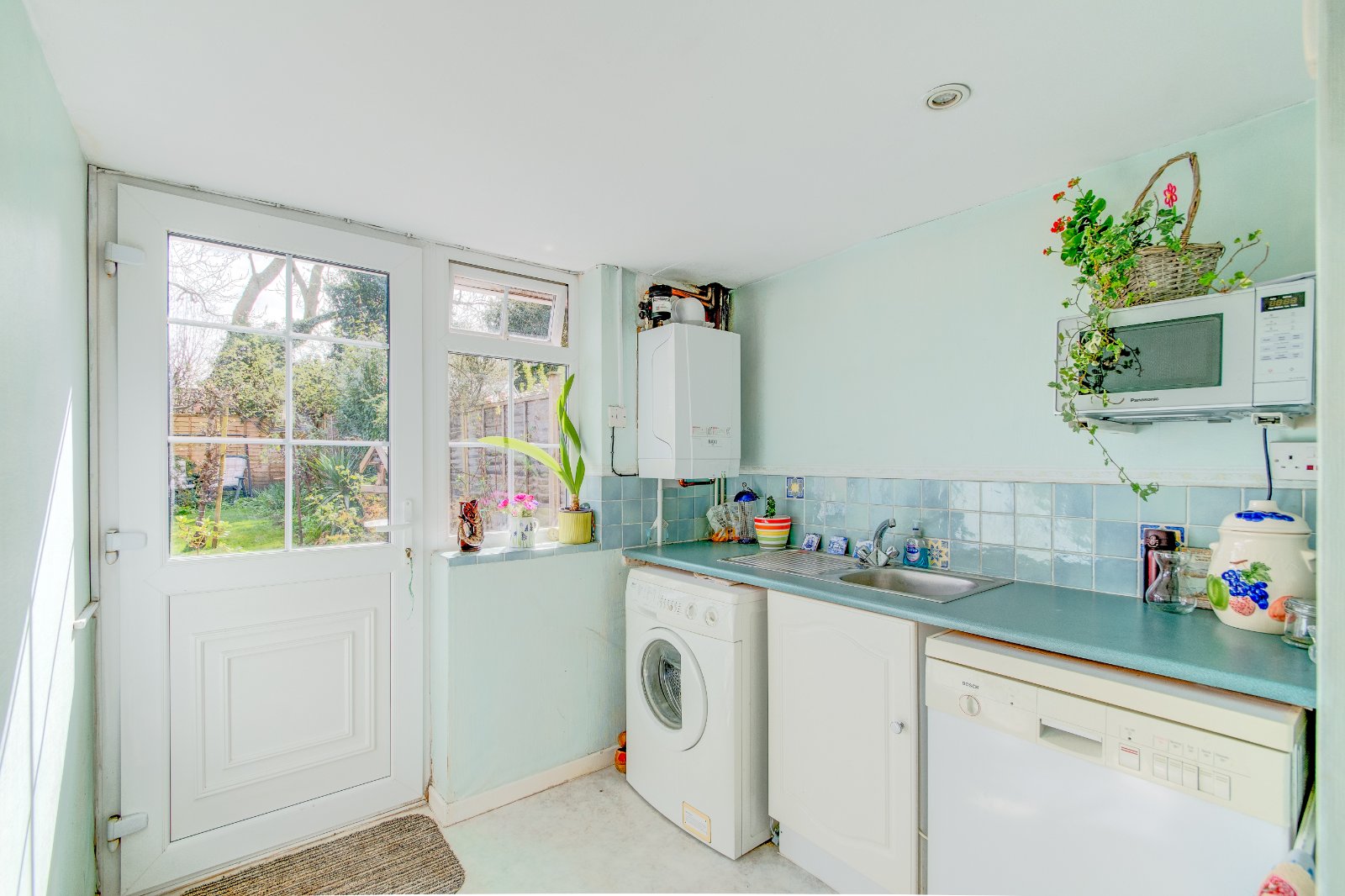3 bed house for sale in Snowshill Close, Church Hill North 4
