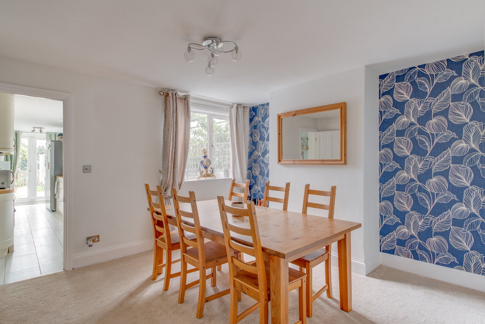 3 bed cottage for sale in Castle Street, Astwood Bank 3