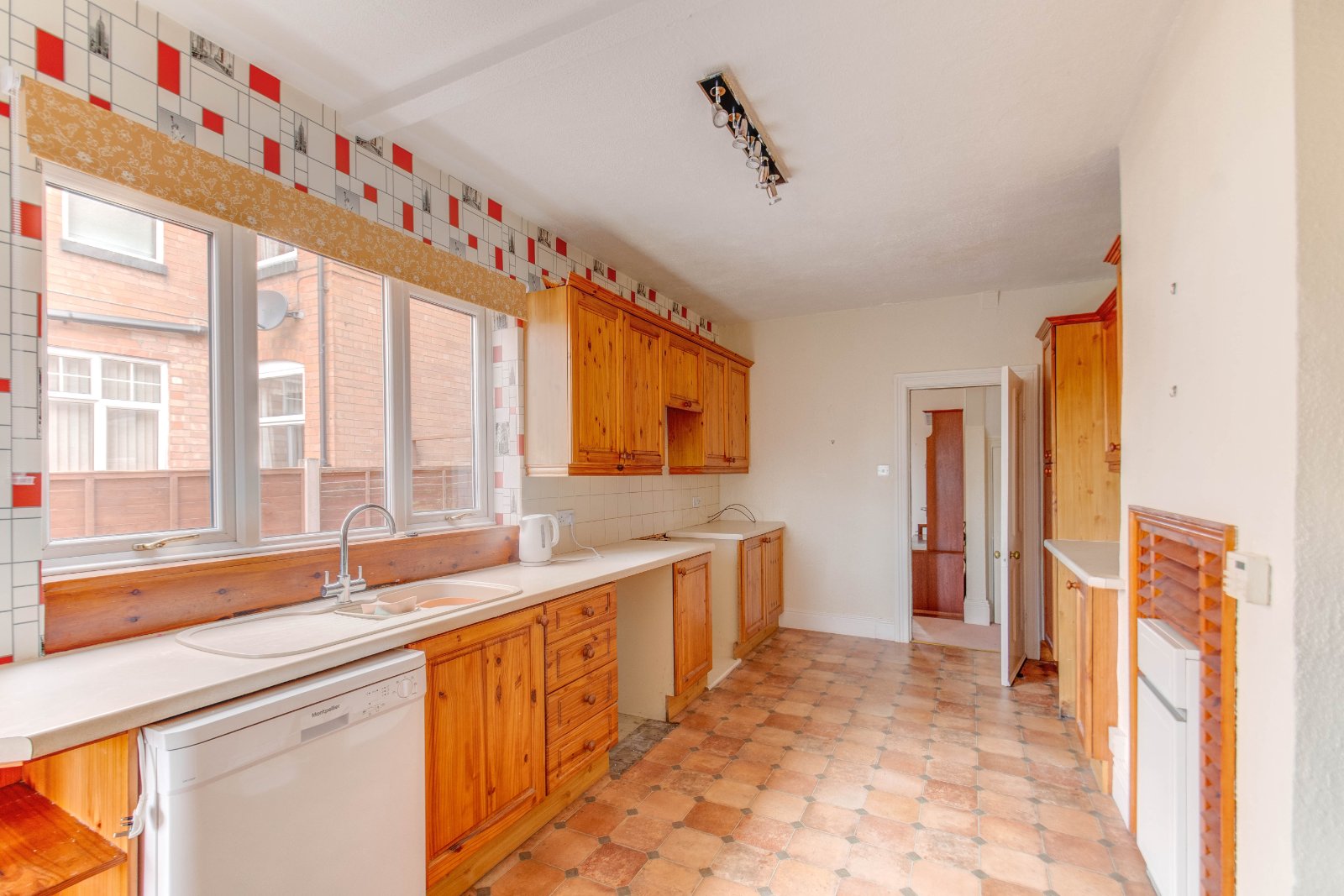 3 bed house for sale in Feckenham Road, Headless Cross  - Property Image 3