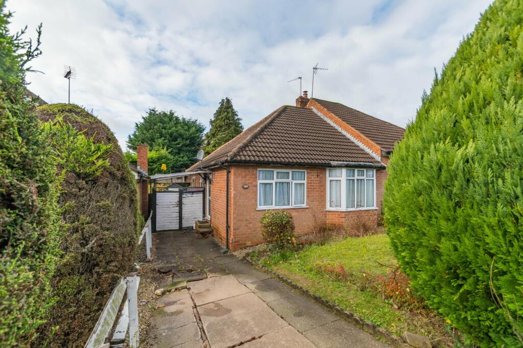 2 bed for sale in Malvern Road, Redditch  - Property Image 1