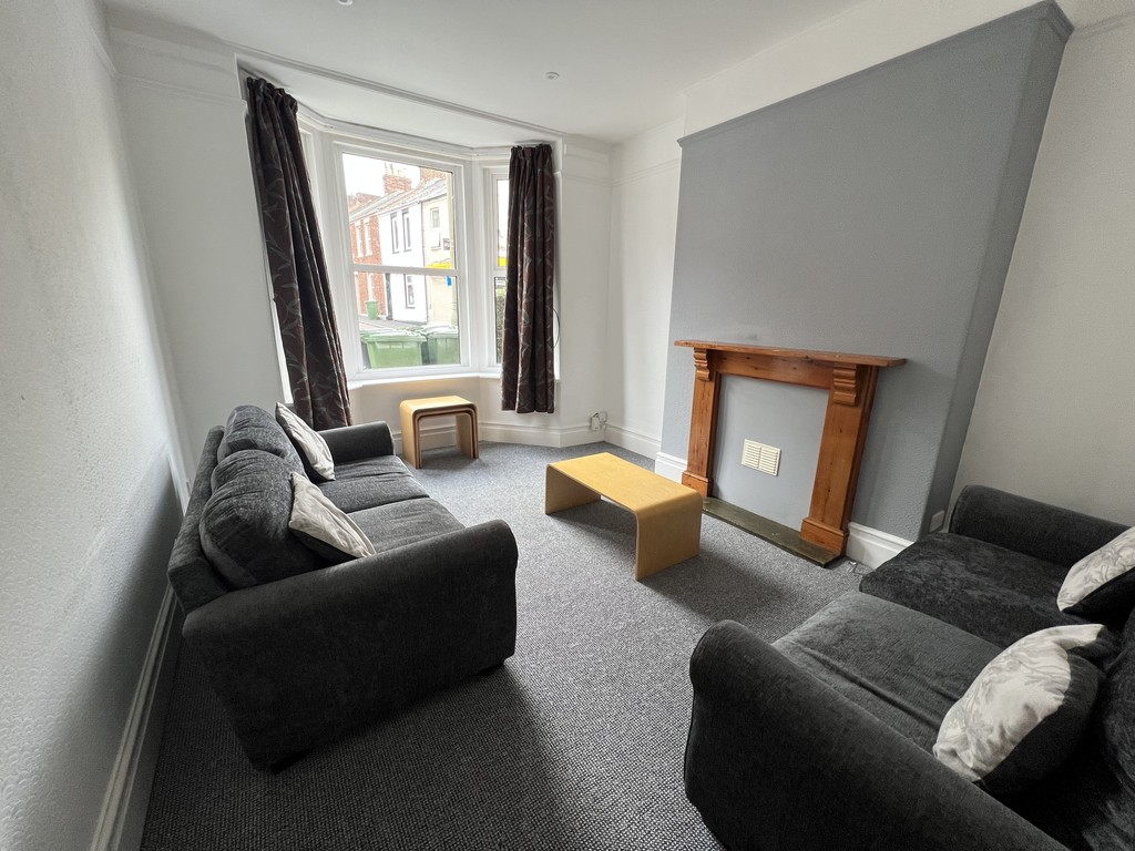 6 bed terraced house to rent in Howell Road, Exeter