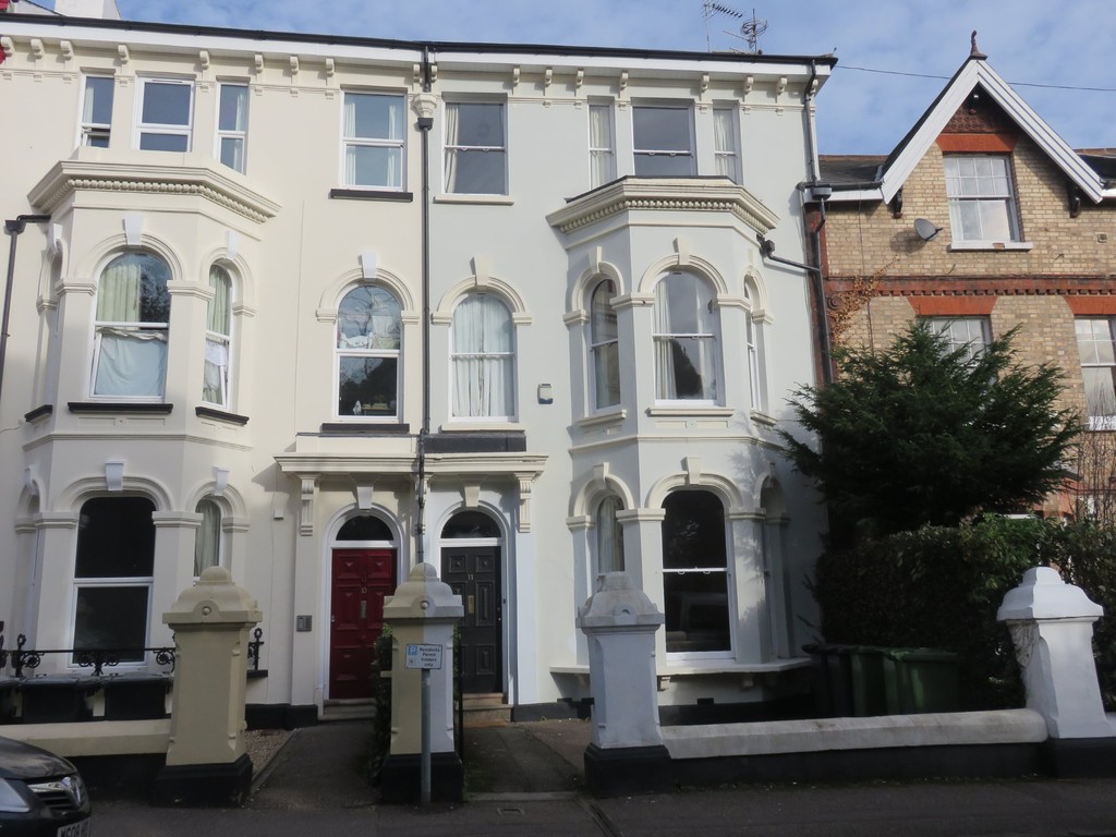 8 bed terraced house to rent in Powderham Crescent, Exeter