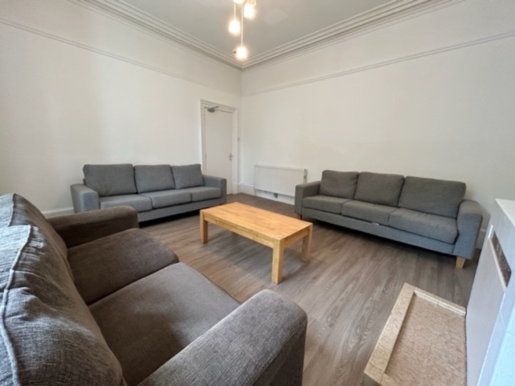 8 bed terraced house to rent in Powderham Crescent, Exeter