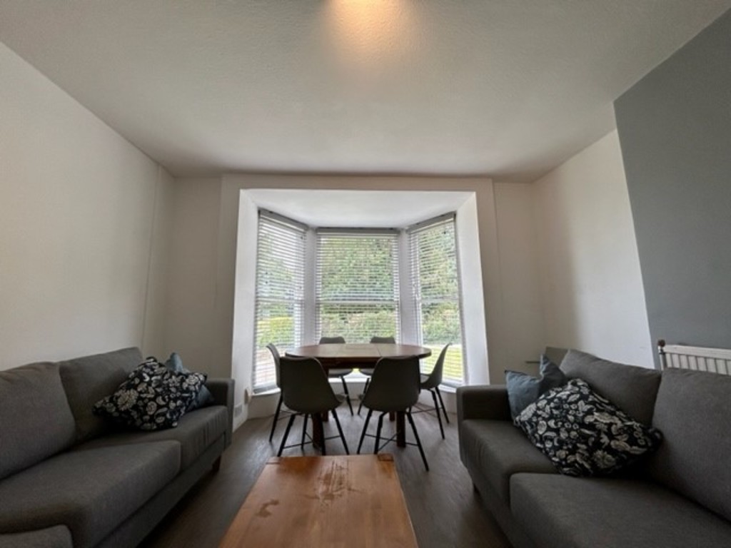 8 bed end of terrace house to rent in Pennsylvania Road, Exeter