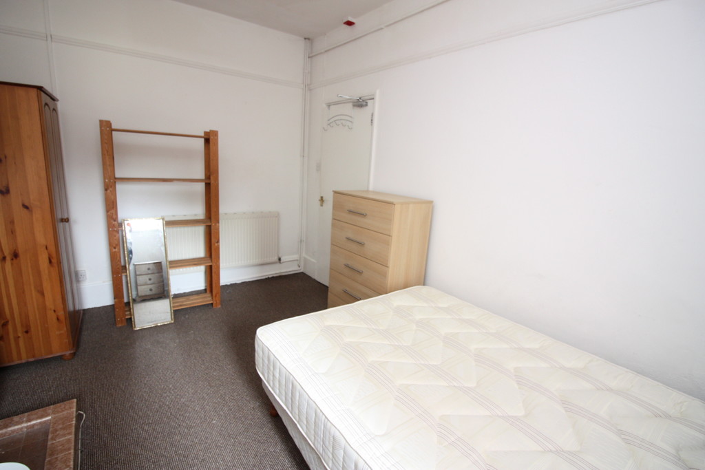 7 bed terraced house to rent in Old Tiverton Road, Exeter  - Property Image 7