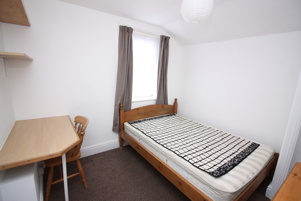 4 bed terraced house to rent in Rosebery Road, Exeter  - Property Image 9