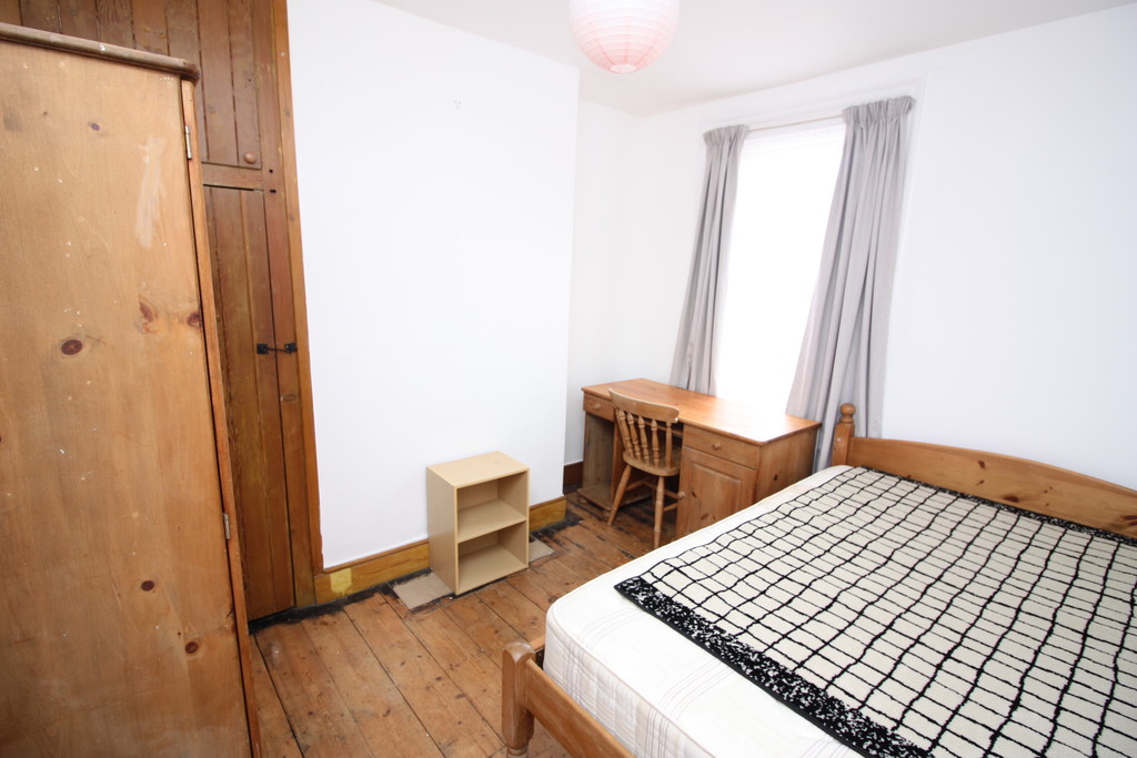 4 bed terraced house to rent in Rosebery Road, Exeter  - Property Image 11