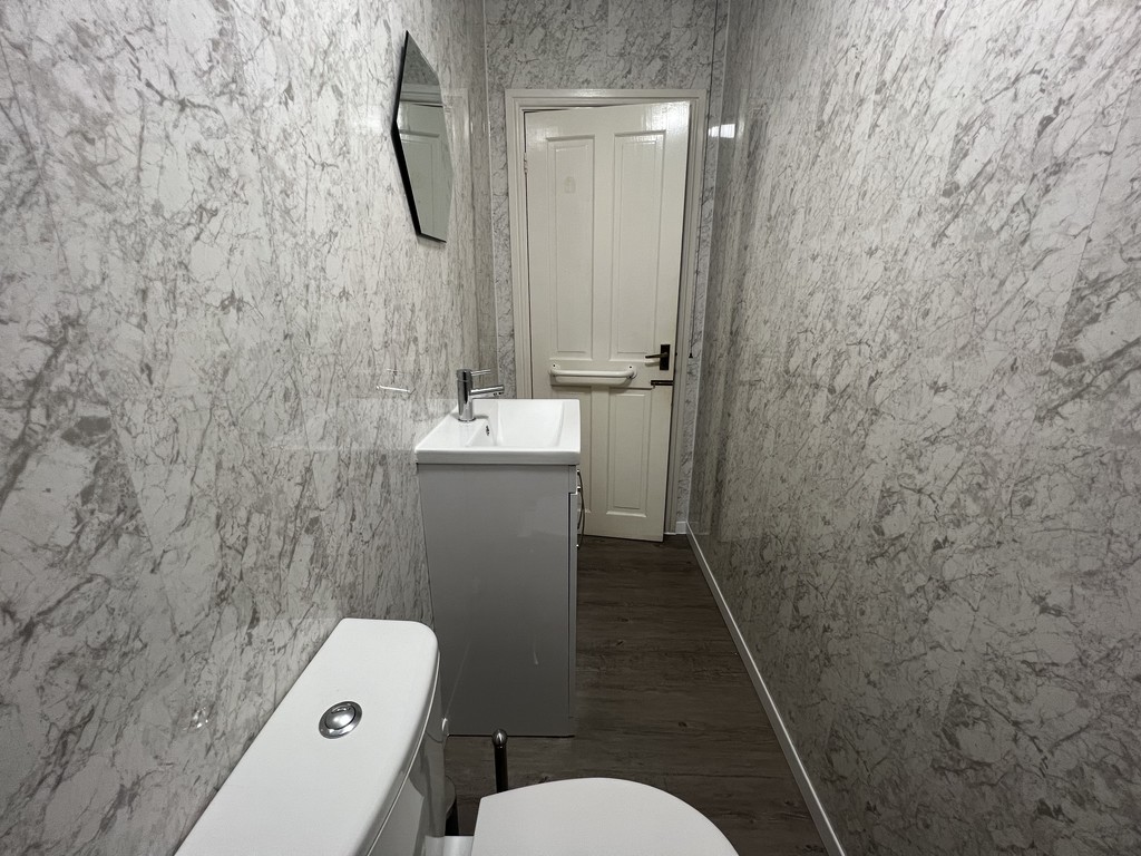 4 bed terraced house to rent in Rosebery Road, Exeter  - Property Image 13