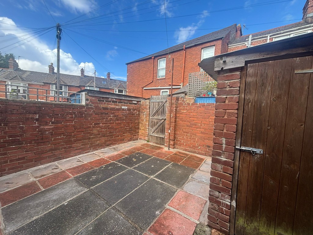 4 bed terraced house to rent in Rosebery Road, Exeter  - Property Image 15