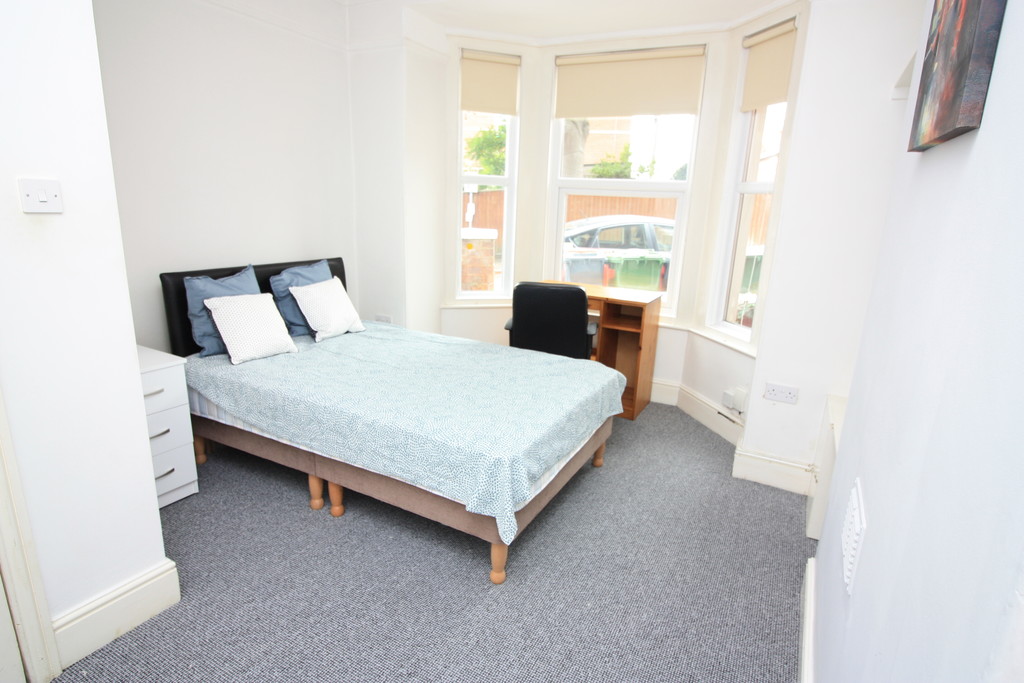 2 bed ground floor flat to rent in GFF, Exeter 4