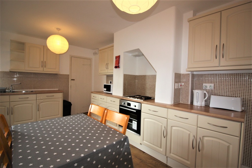4 bed terraced house to rent in Monks Road, Mount Pleasant