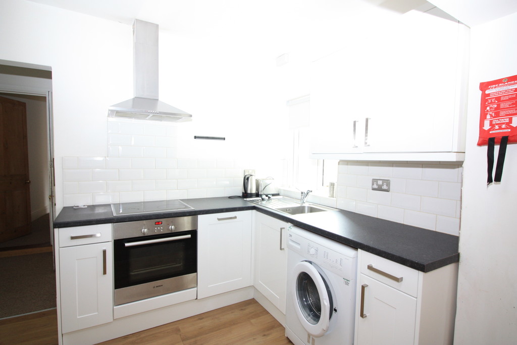 2 bed flat to rent in Pennsylvania Road,
