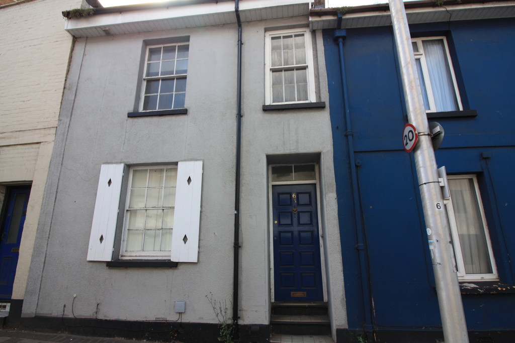 6 bed terraced house to rent in New North Road 1