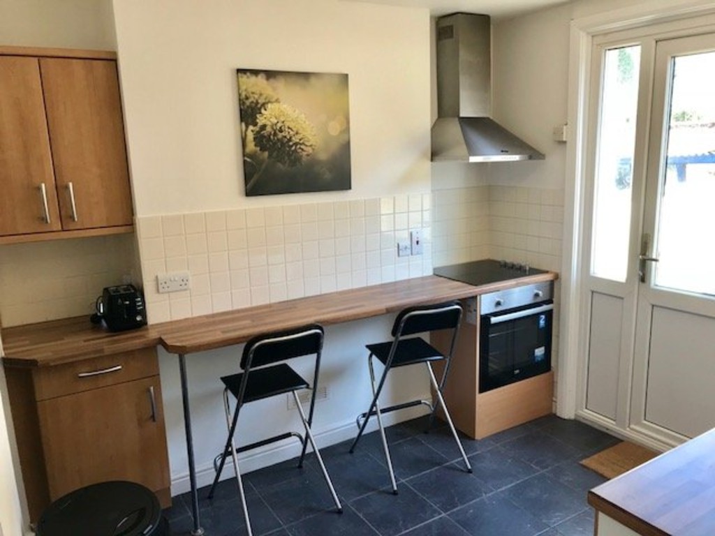 2 bed terraced house to rent in Rosewood Terrace, Exeter 3