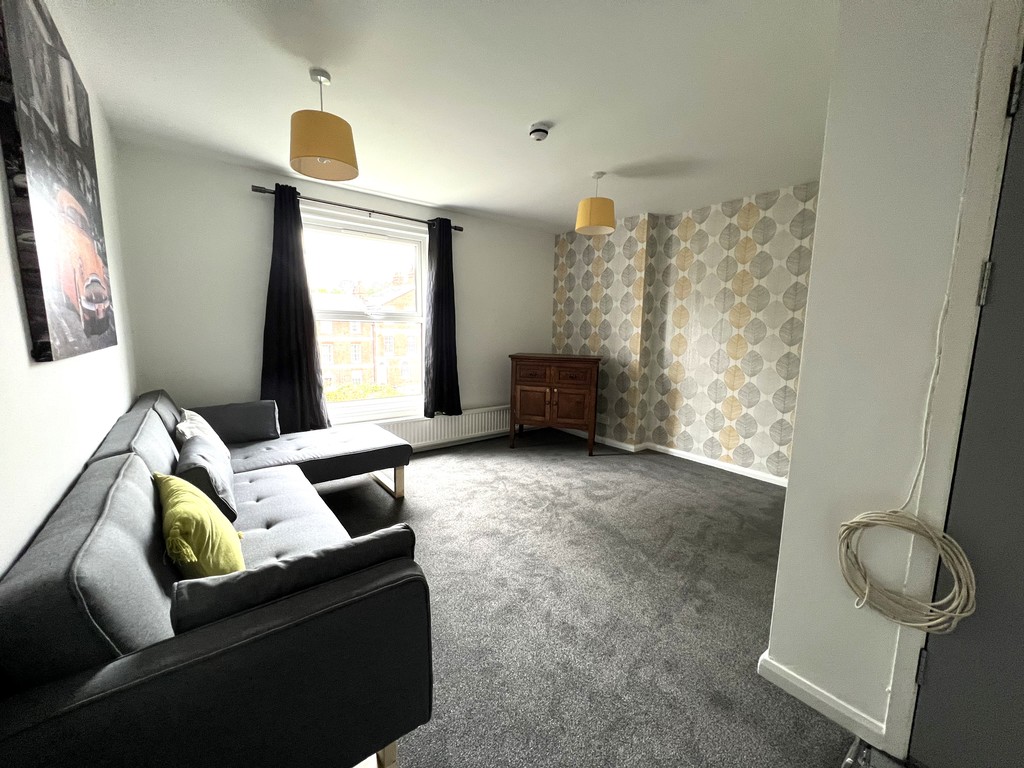 2 bed apartment to rent in Longbrook Street, Exeter - Property Image 1