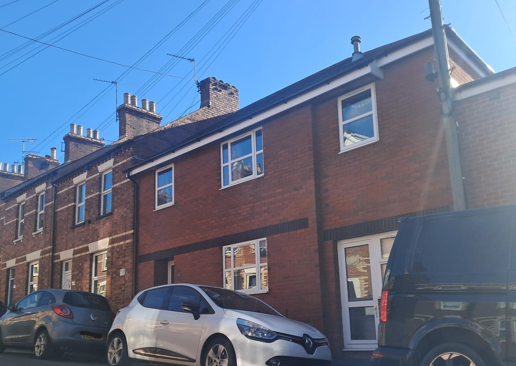 6 bed terraced house to rent in May Street