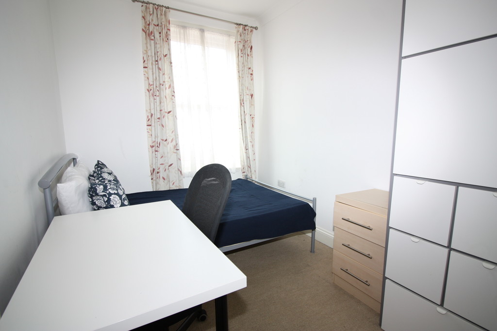 5 bed terraced house to rent in Portland Street  - Property Image 9