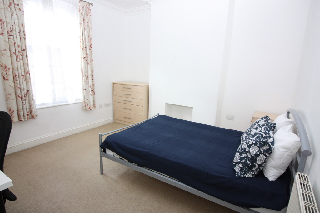 5 bed terraced house to rent in Portland Street  - Property Image 6