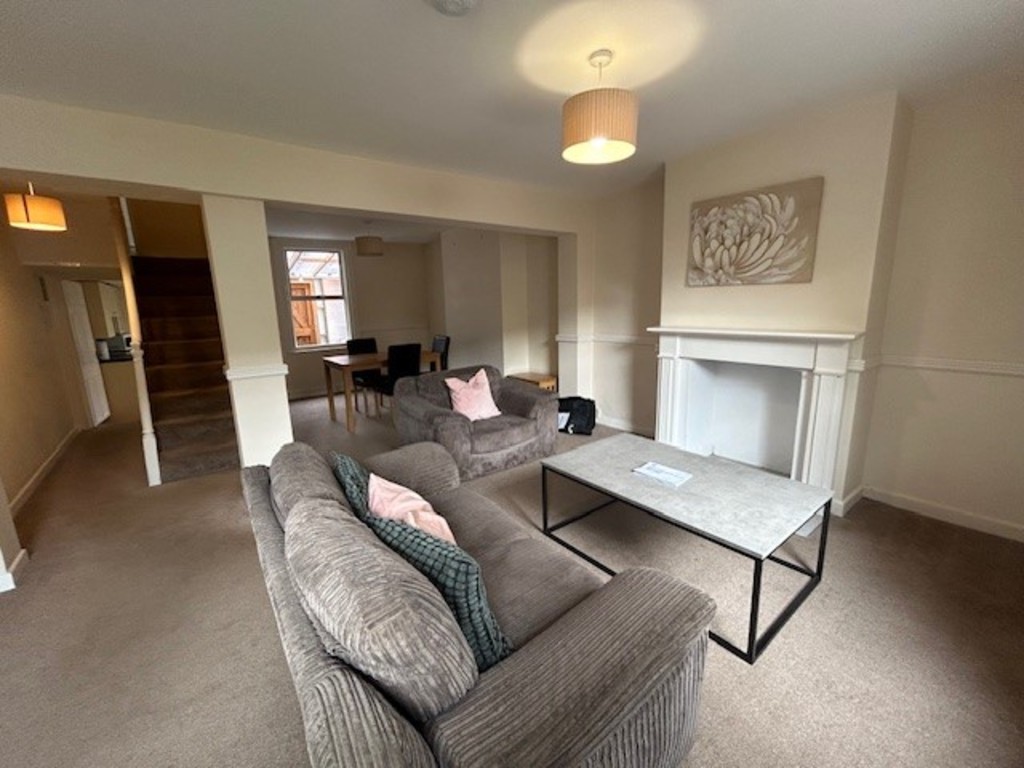 2 bed terraced house to rent in Bridge Cottages, Well Street
