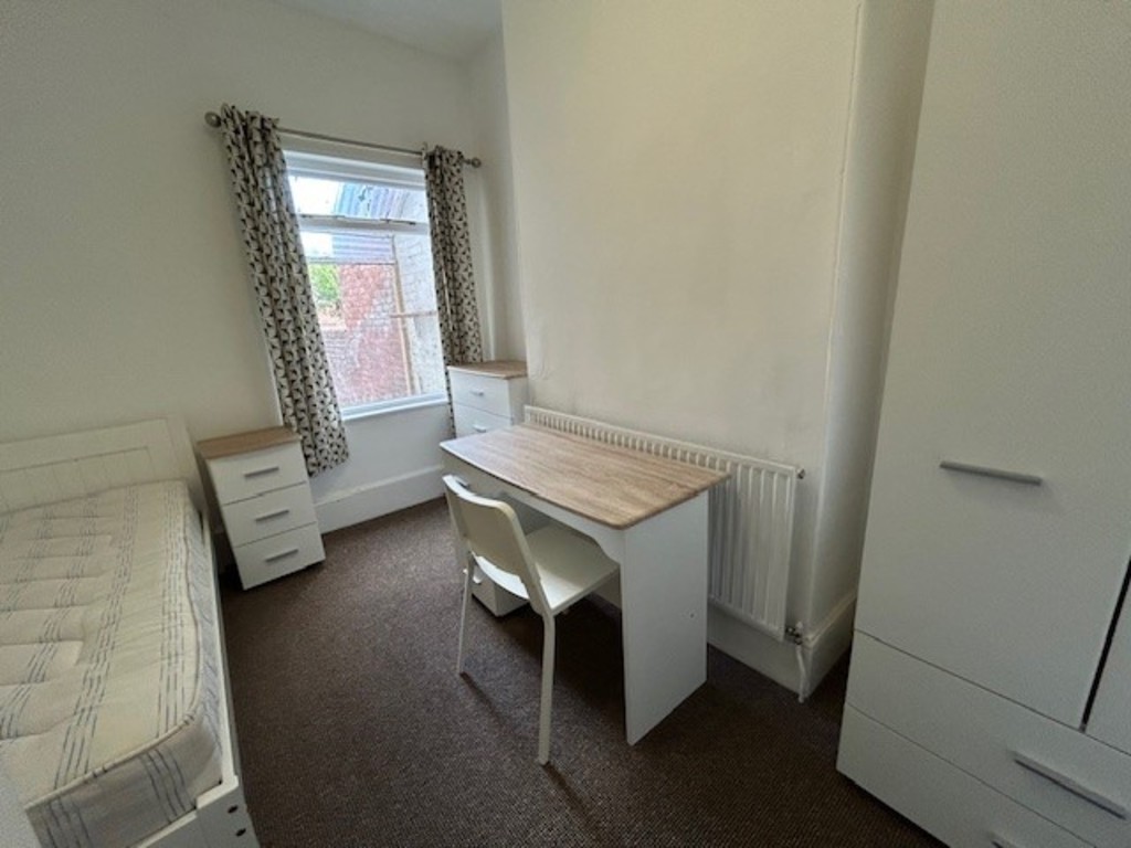 2 bed apartment to rent in St Johns Road, Exeter 12