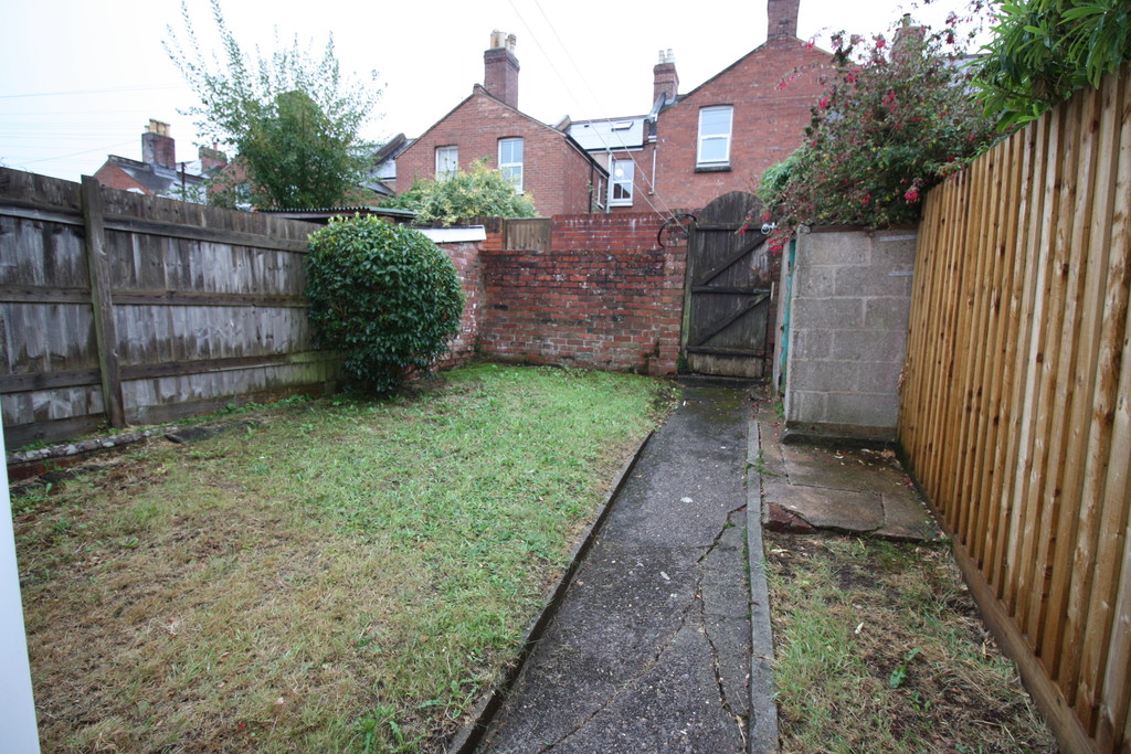 4 bed terraced house to rent in Manston Road  - Property Image 16