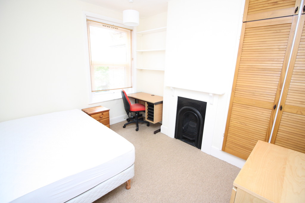 4 bed terraced house to rent in Manston Road  - Property Image 12