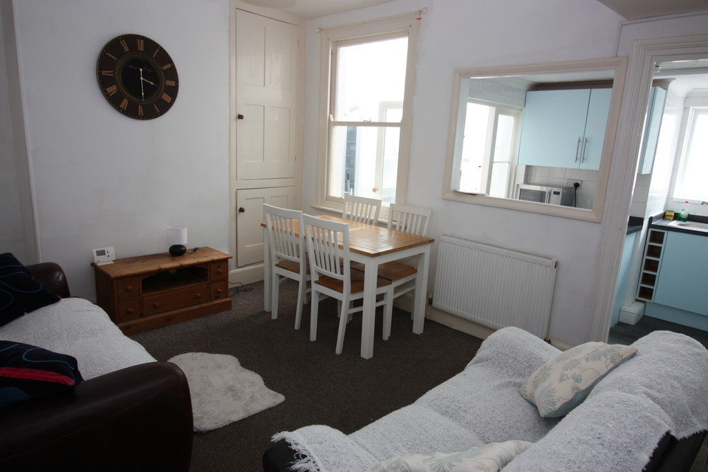 4 bed terraced house to rent in Salisbury Road, Exeter