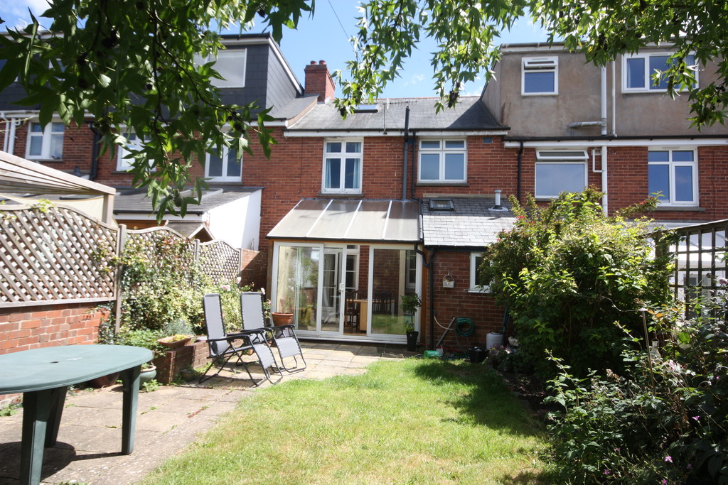 5 bed terraced house to rent in Elmside, Exeter