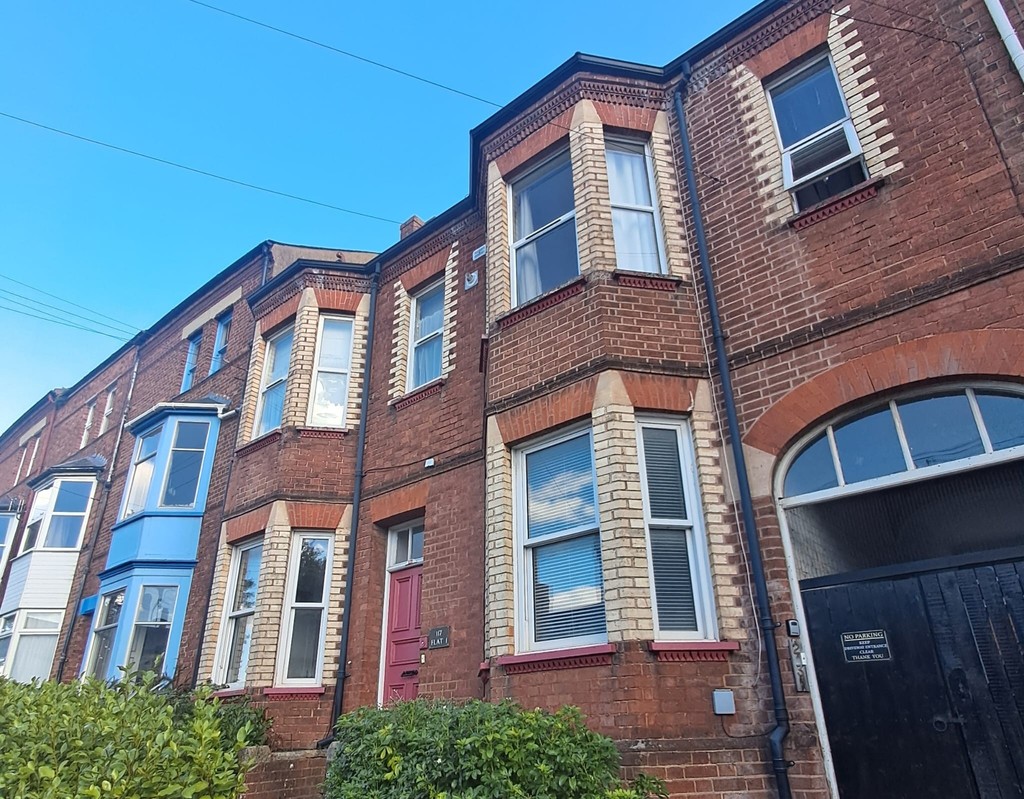 2 bed apartment to rent in Old Tiverton Road