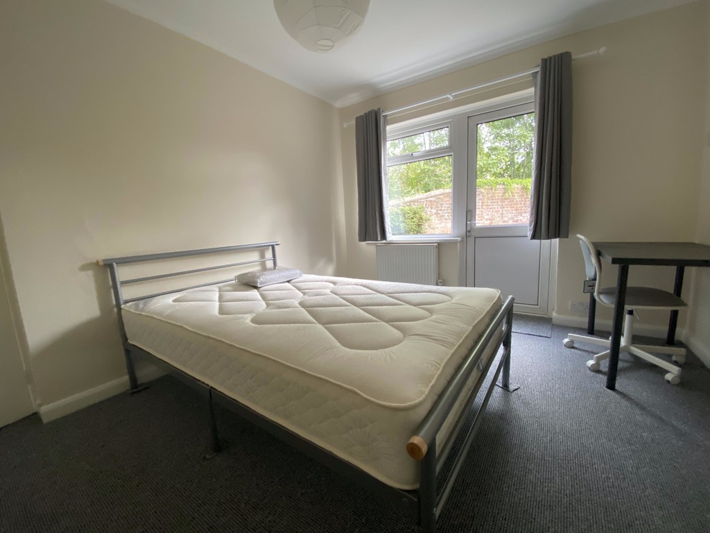 2 bed flat to rent in Mowbray Avenue, Exeter 4