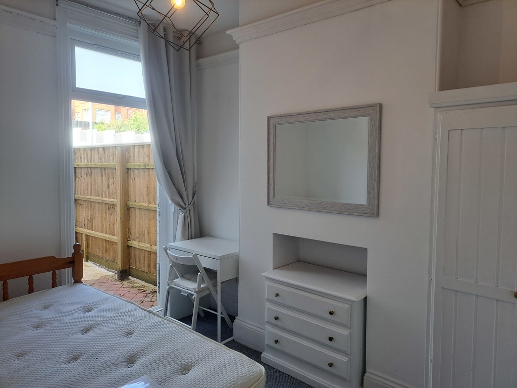 6 bed terraced house to rent in Sylvan Road, Exeter, EX4  - Property Image 10