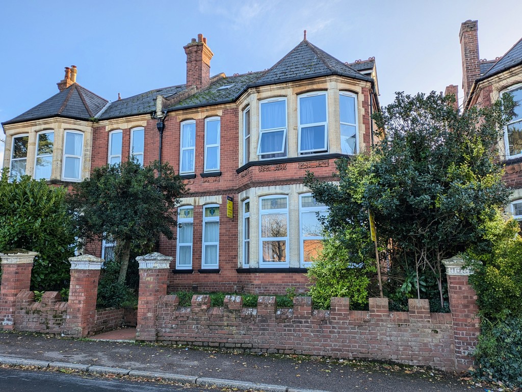 8 bed semi-detached house to rent in Magdalen Road, Exeter, EX2