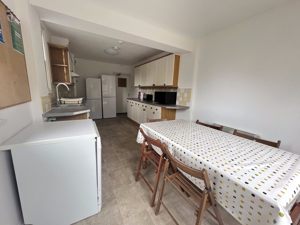 6 bed terraced house to rent in Elmside  - Property Image 4