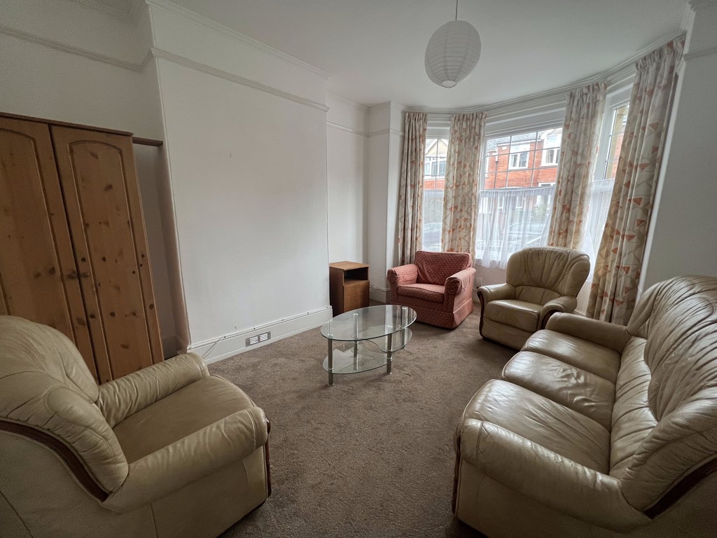 6 bed terraced house to rent in Elmside  - Property Image 5