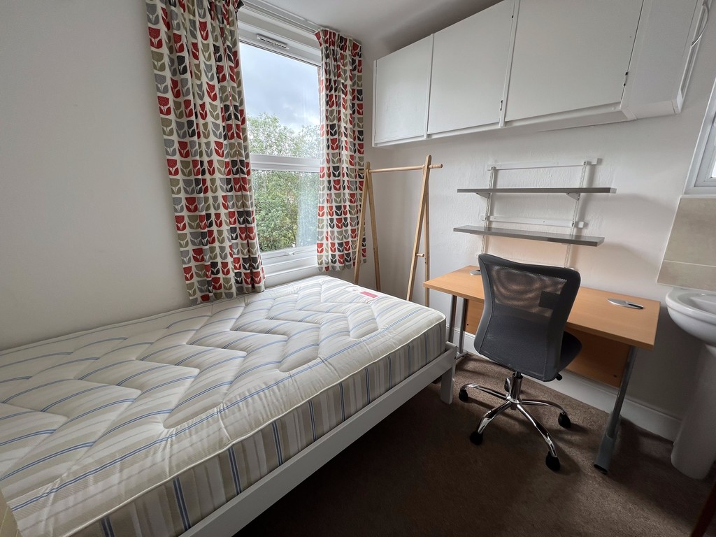 6 bed terraced house to rent in Elmside  - Property Image 10