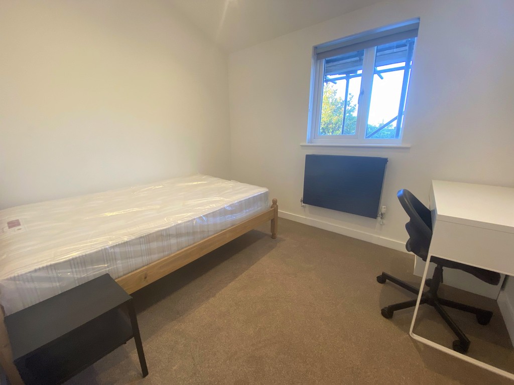 2 bed flat to rent in Mount Pleasant Road, Exeter 4