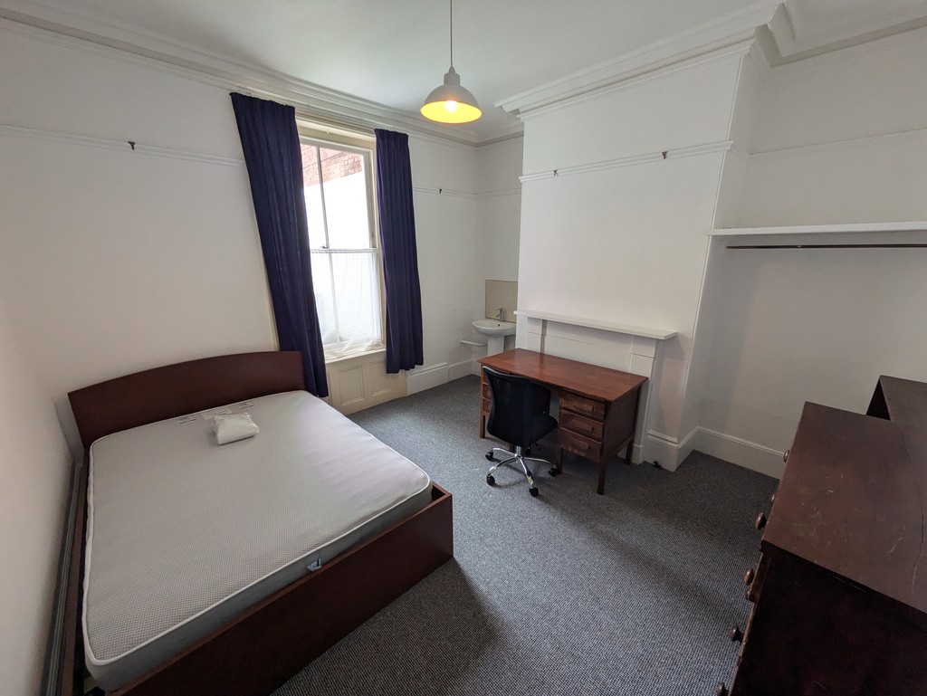 7 bed terraced house to rent in Richmond Road, Exeter  - Property Image 11