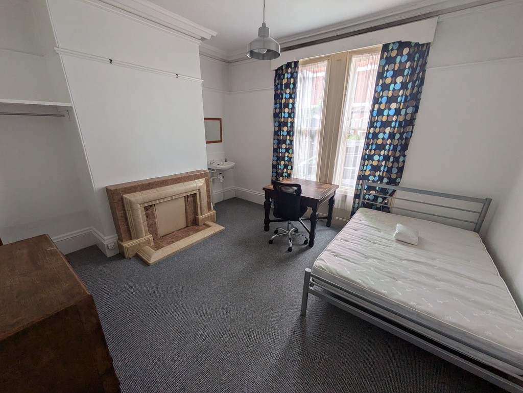 7 bed terraced house to rent in Richmond Road, Exeter  - Property Image 10