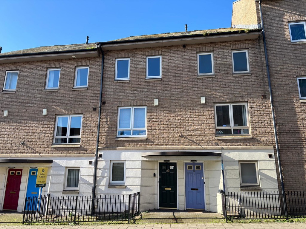4 bed terraced house to rent in Market Street, Exeter