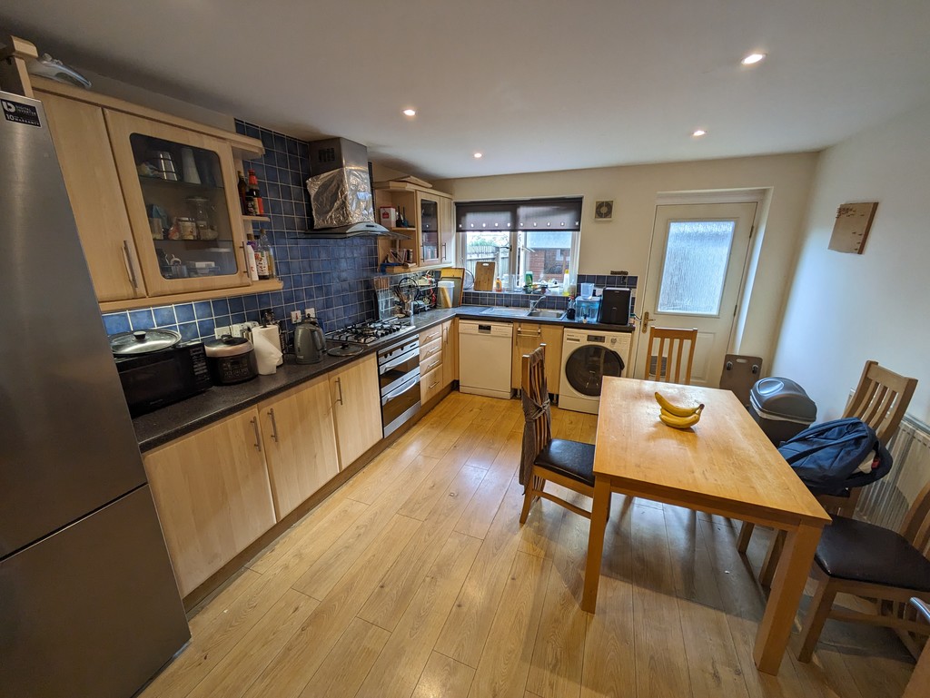 4 bed terraced house to rent in Market Street, Exeter  - Property Image 2