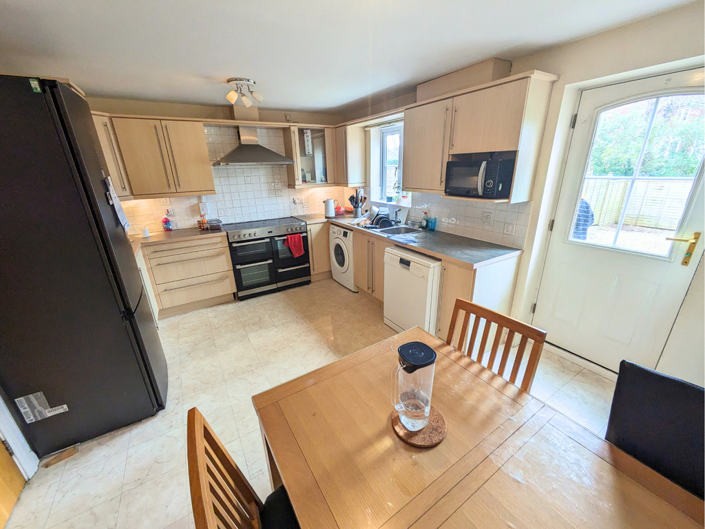 4 bed terraced house to rent in Curie Mews, Exeter 2
