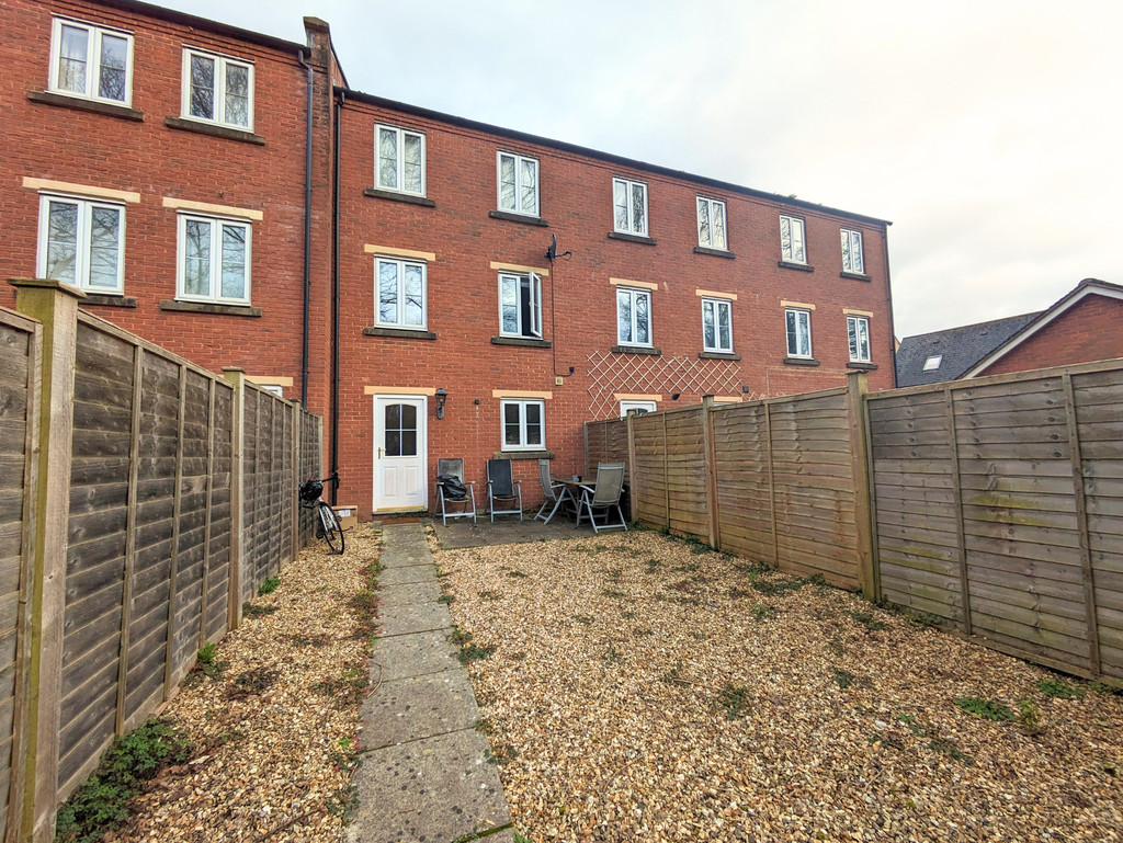 4 bed terraced house to rent in Curie Mews, Exeter  - Property Image 12