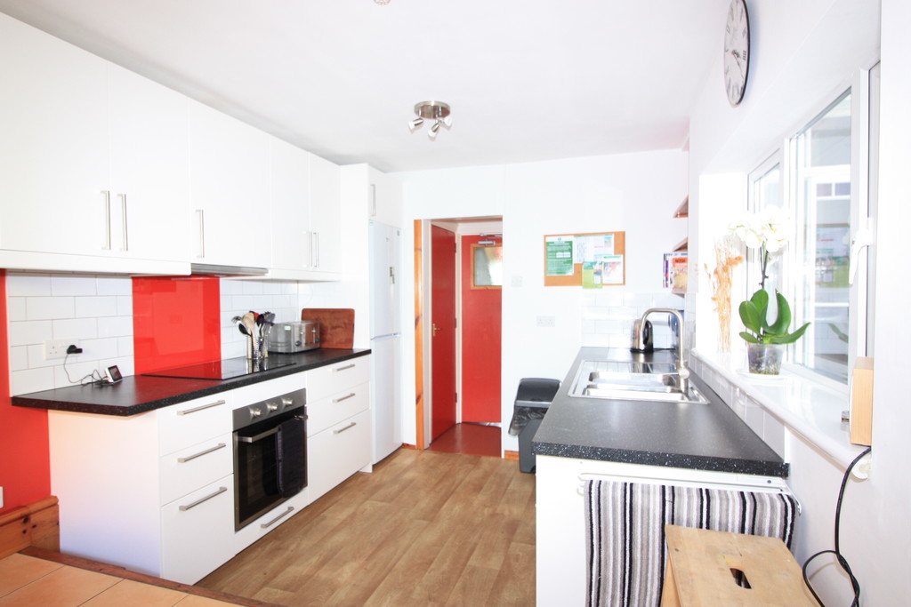 1 bed terraced house to rent in Oxford Road, Exeter 2