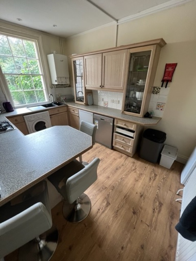 1 bed terraced house to rent in Alexandra Terrace, Exeter 2