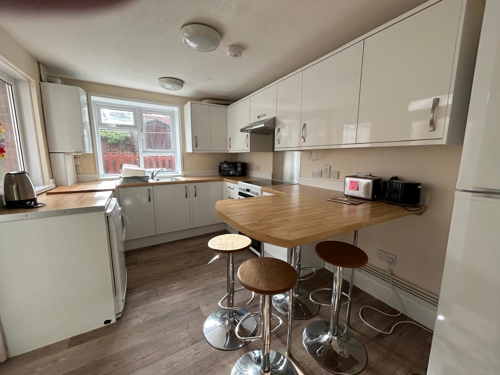 4 bed end of terrace house to rent in Monkswell Road, Mount Pleasant  - Property Image 3