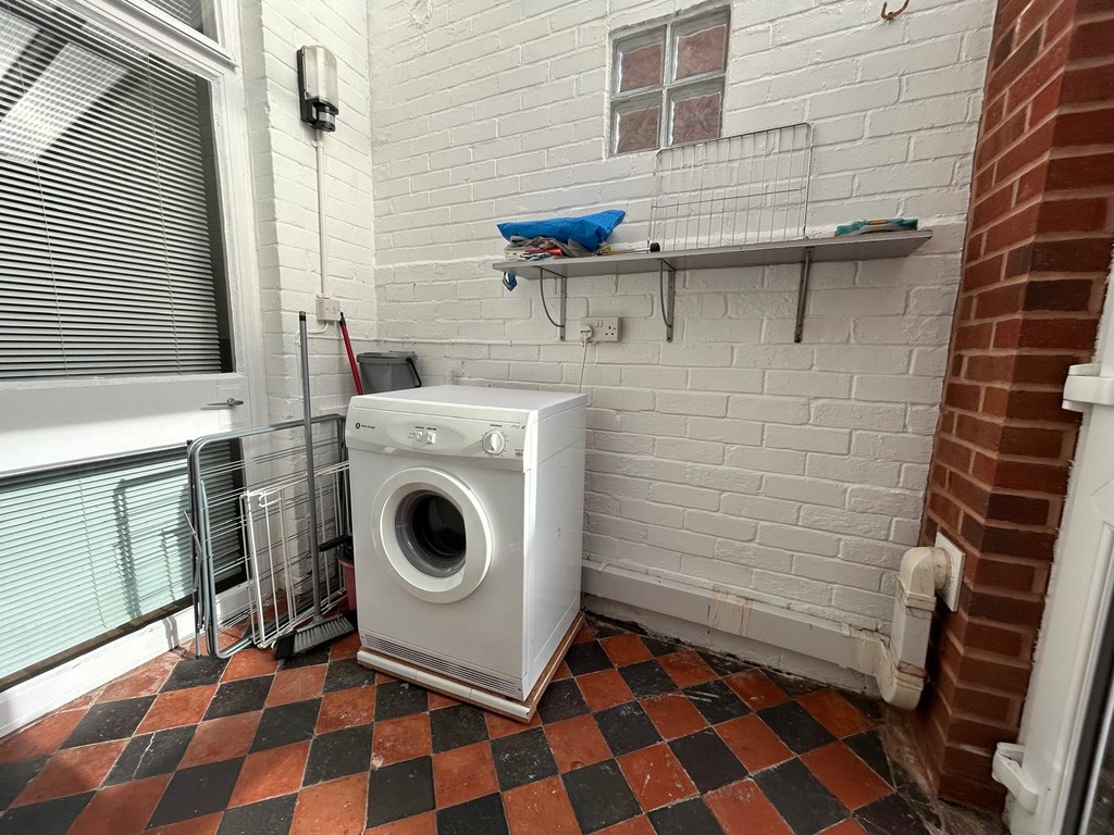 4 bed end of terrace house to rent in Monkswell Road, Mount Pleasant  - Property Image 5