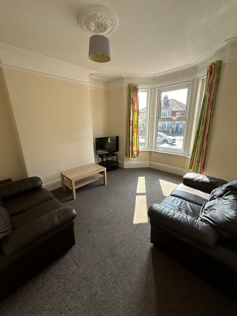 4 bed terraced house for sale in Pinhoe Road, Exeter, EX4  - Property Image 3