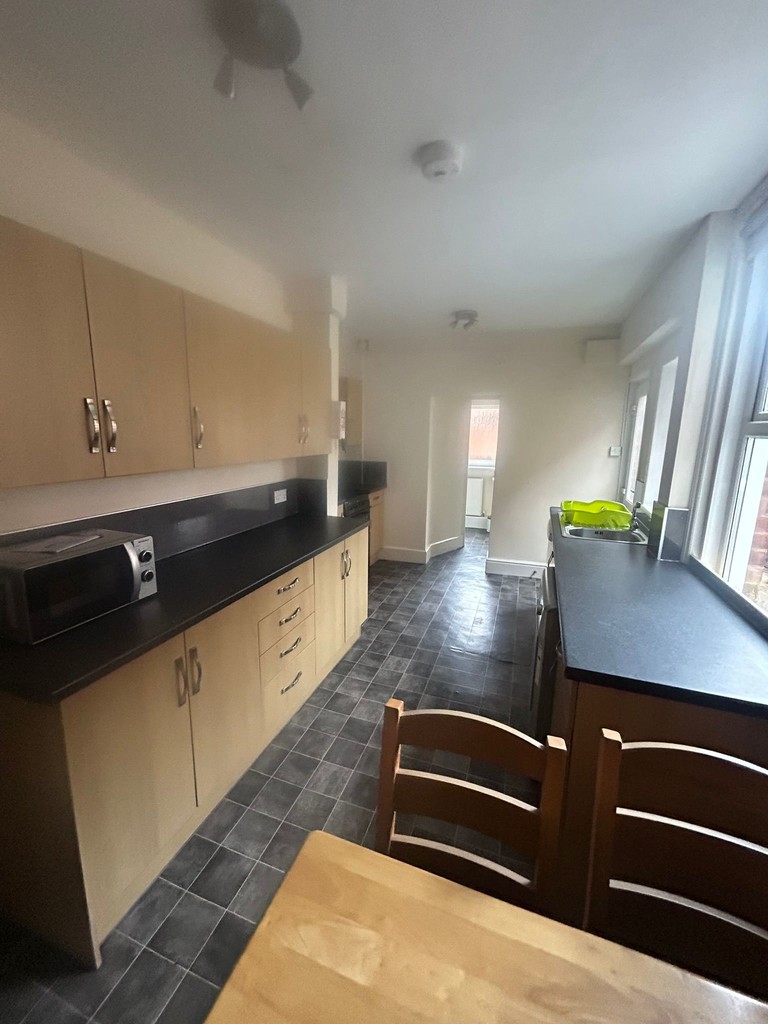 4 bed terraced house for sale in Pinhoe Road, Exeter, EX4