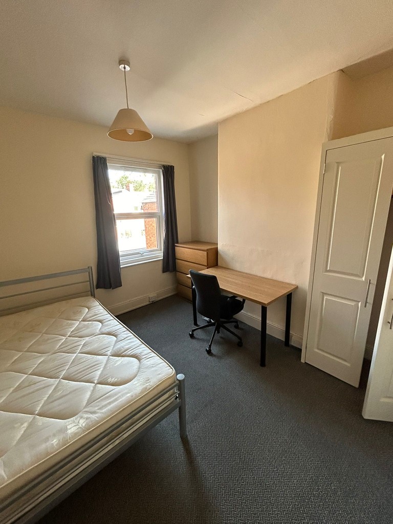 4 bed terraced house for sale in Pinhoe Road, Exeter, EX4  - Property Image 8